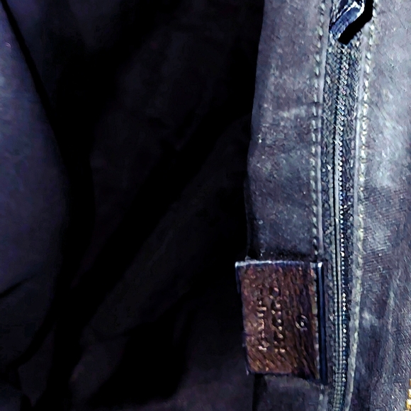 Large Patent Leather GUCCI Abbey in Amazing Condition!! - Picture 2 of 8